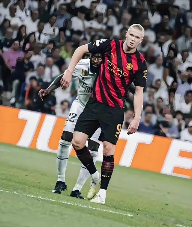 包含哈兰德爆冷击败美国队，高光表现引爆全场！的词条